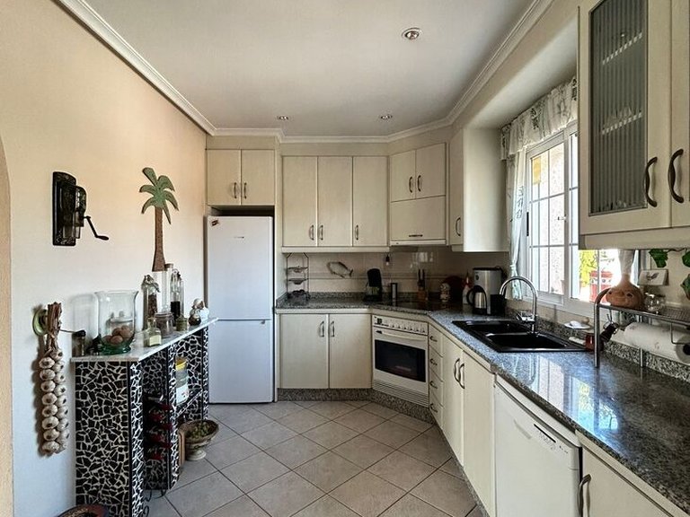 Villa for Sale in Costa Blanca Torrevieja, Alicante 14
