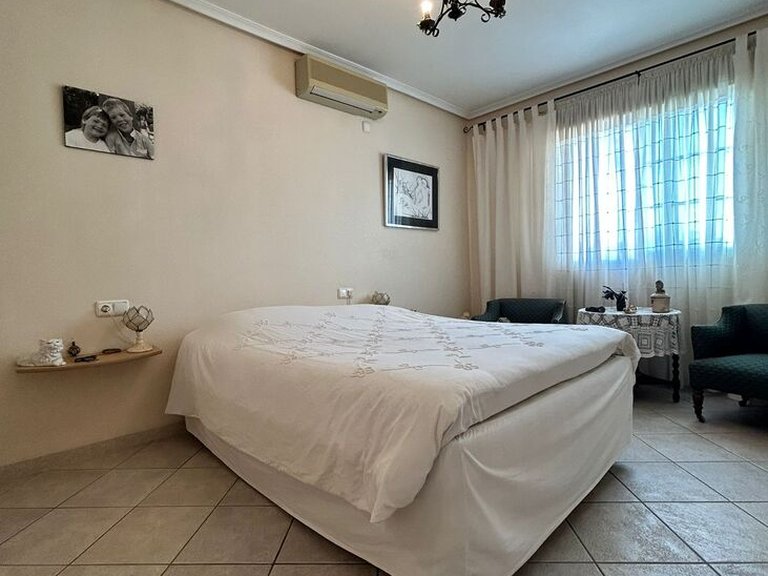 Villa for Sale in Costa Blanca Torrevieja, Alicante 22