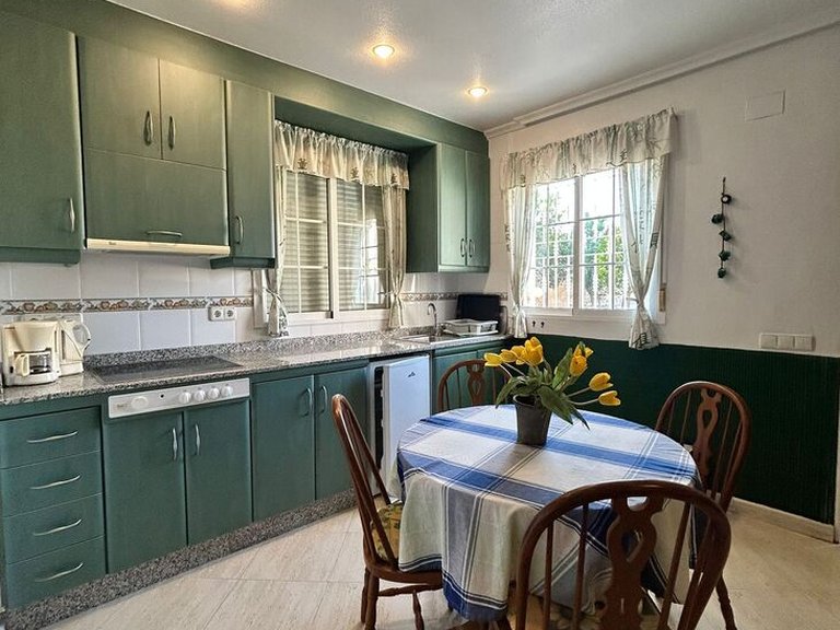 Villa for Sale in Costa Blanca Torrevieja, Alicante 9