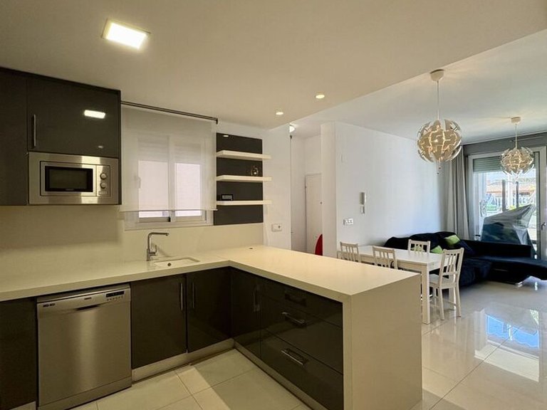 Apartment for Sale in Guardamar Del Segura, Alicante 25