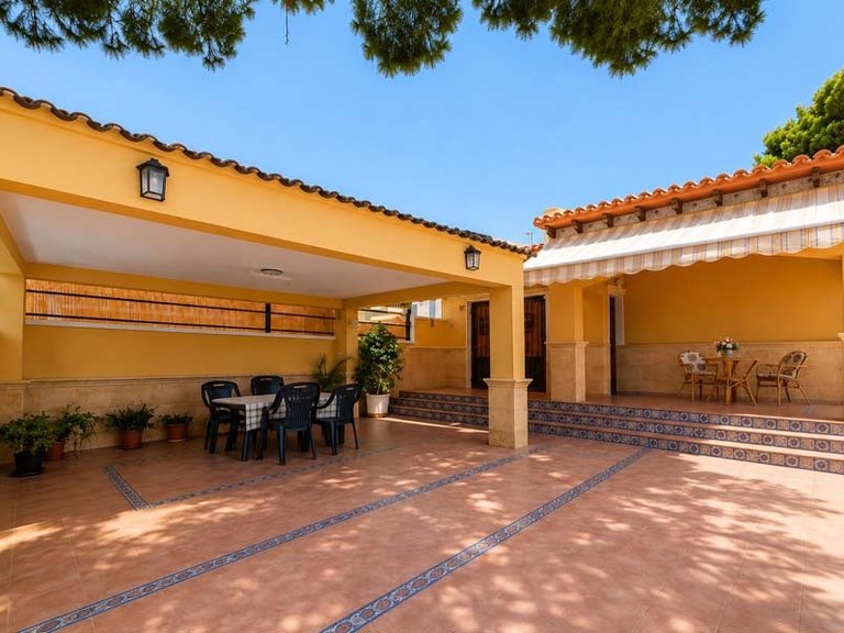 Town House for Sale in Costa Blanca Orihuela Costa, Alicante 2
