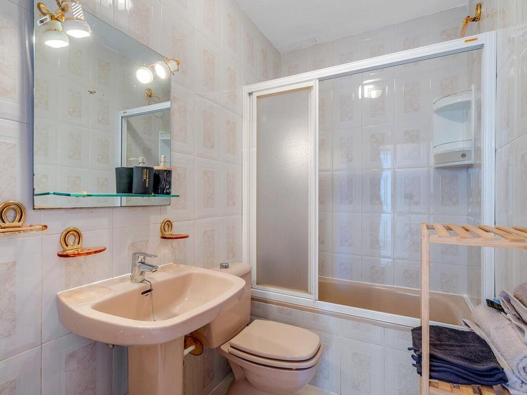 Villa for Sale in Torrevieja, Alicante 8