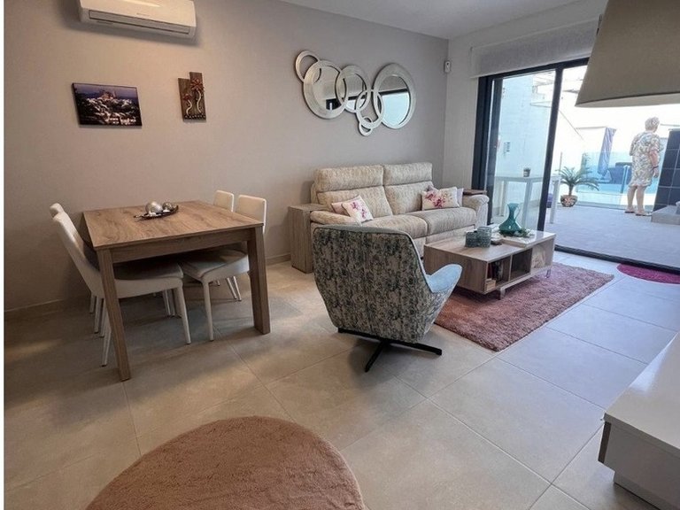 Apartment for Sale in Costa Blanca Guardamar Del Segura, Alicante 2