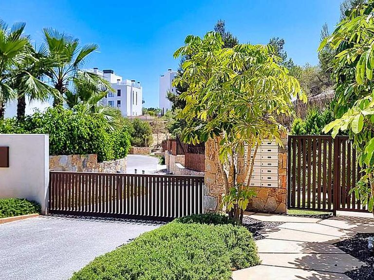 Villa for Sale in Inland Orihuela, Alicante 32