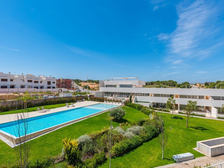 Penthouse for Sale in Los Balcones, Alicante 24