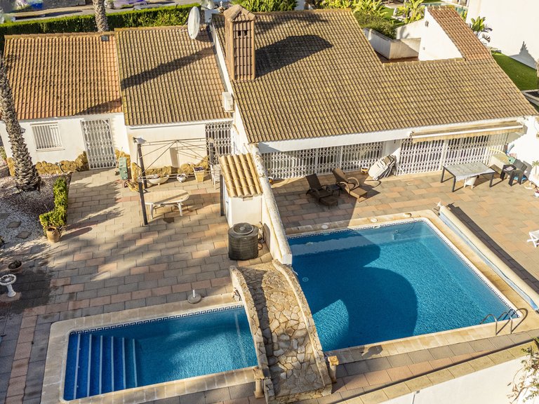 Villa for Sale in Inland Orihuela, Alicante 3