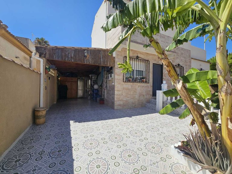 Villa for Sale in Costa Blanca Torrevieja, Alicante 2