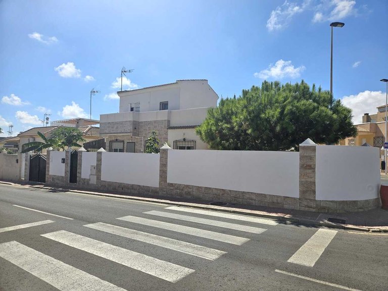 Villa for Sale in Costa Blanca Torrevieja, Alicante 8