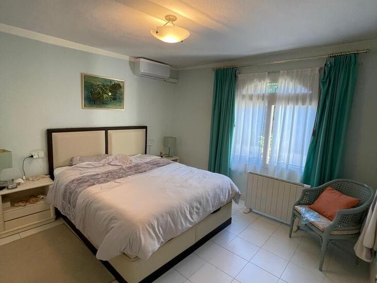 Villa for Sale in Costa Blanca Villamartin, Alicante 28