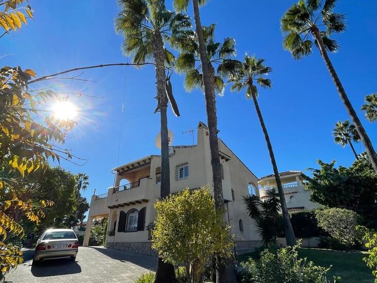 Villa for Sale in Costa Blanca Villamartin, Alicante 31