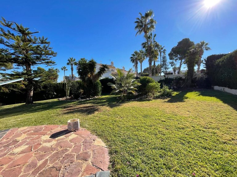 Villa for Sale in Costa Blanca Villamartin, Alicante 34