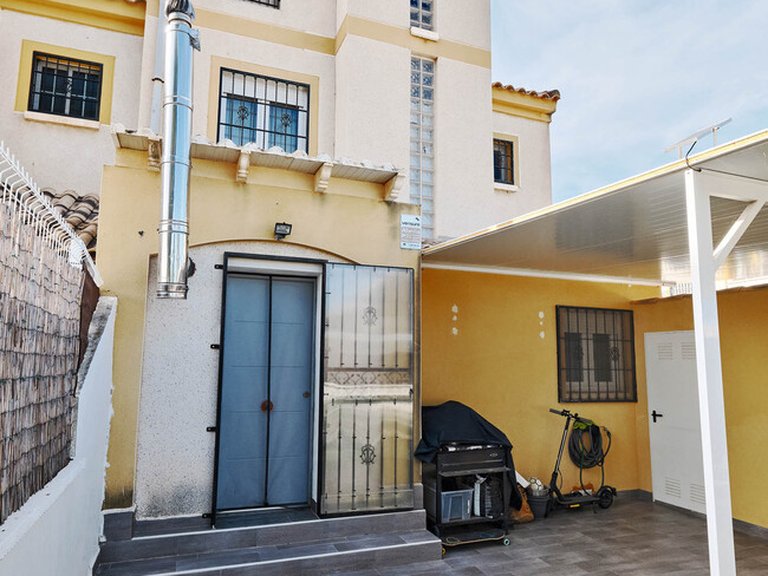 Town House for Sale in Guardamar Del Segura, Alicante 16