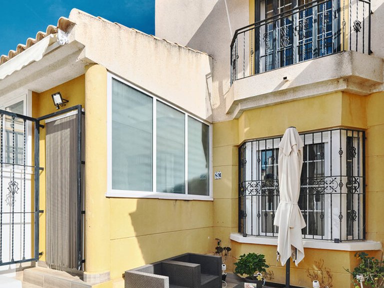 Town House for Sale in Guardamar Del Segura, Alicante 41