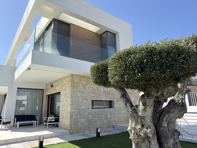 Villa for Sale in Costa Blanca Finestrat, Alicante 4