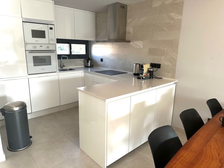 Apartment for Sale in Costa Blanca El Raso, Alicante 16