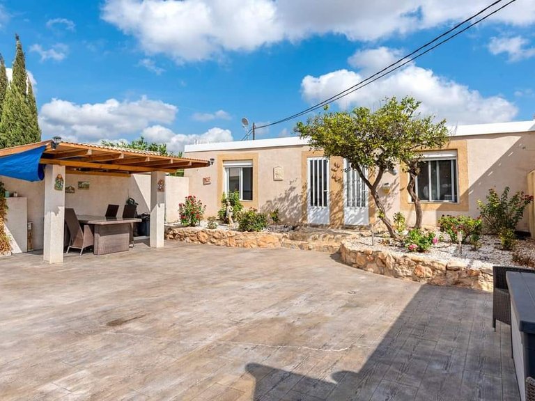 Country House for Sale in Costa Blanca Los Montesinos, Alicante 27
