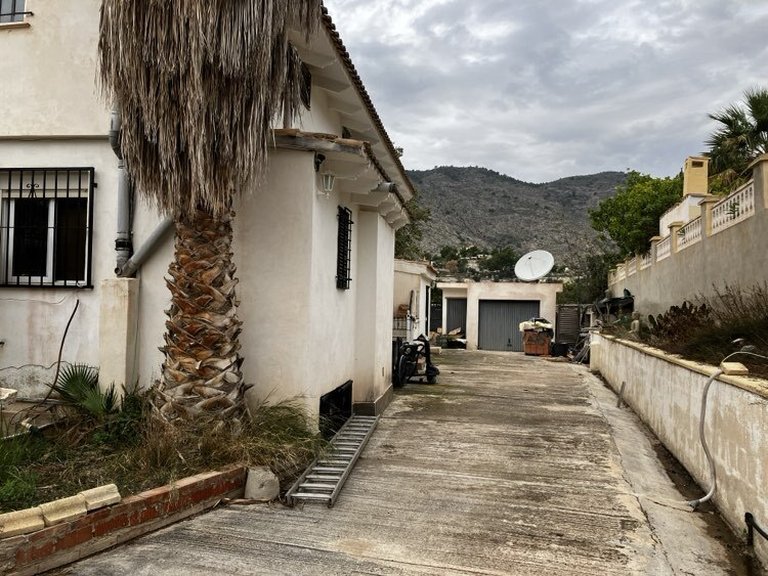 Villa for Sale in Inland Orxeta, Alicante 17