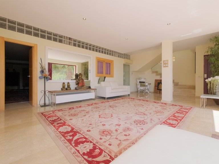 Villa for Sale in Inland Callosa D'en Sarria, Alicante 11