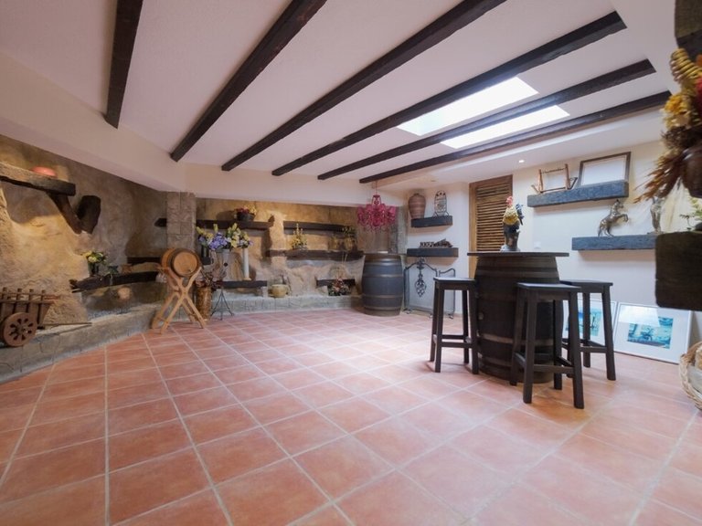 Villa for Sale in Inland Callosa D'en Sarria, Alicante 28
