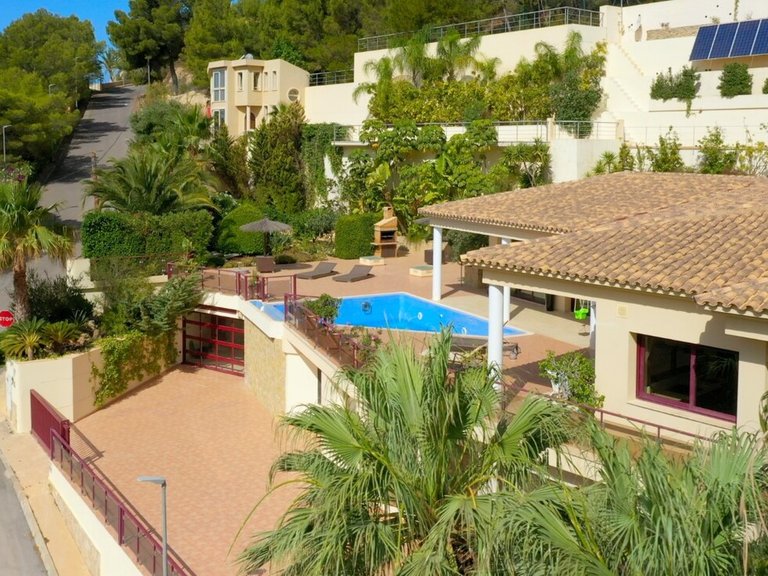Villa for Sale in Inland Callosa D'en Sarria, Alicante 50