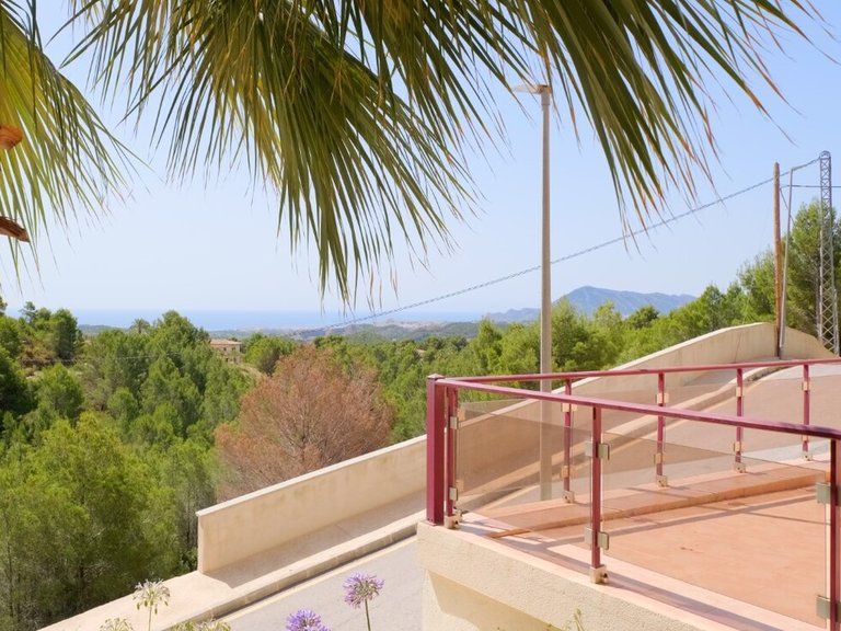 Villa for Sale in Inland Callosa D'en Sarria, Alicante 8