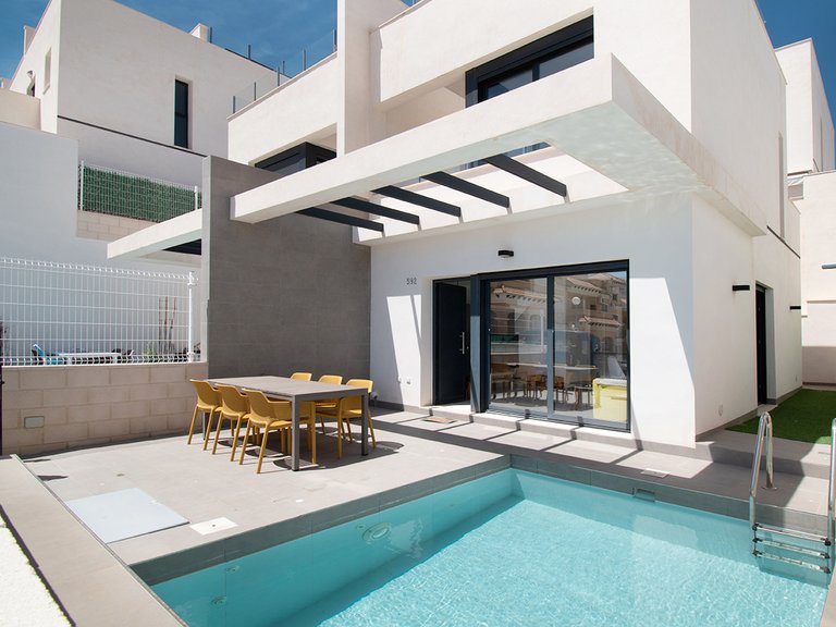 Town House for Sale in Costa Blanca Orihuela Costa, Alicante 1