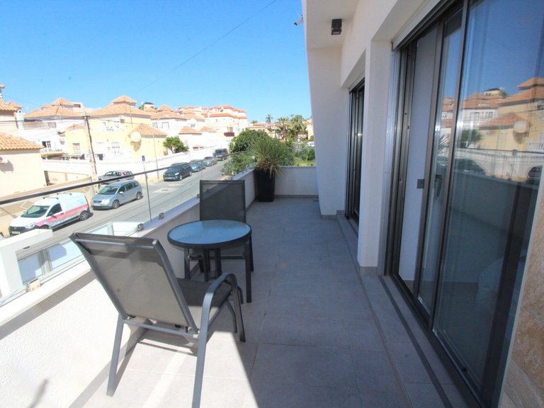 Villa for Sale in Costa Blanca Villamartin, Alicante 18