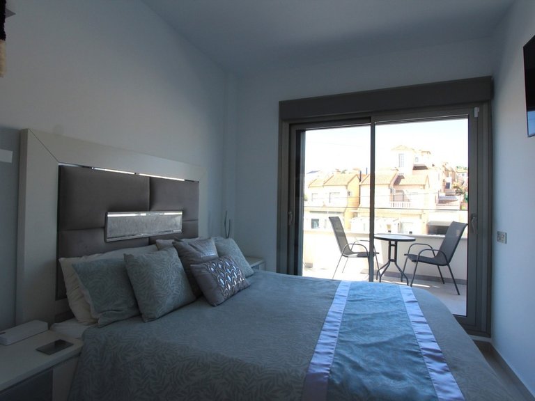 Villa for Sale in Costa Blanca Villamartin, Alicante 14