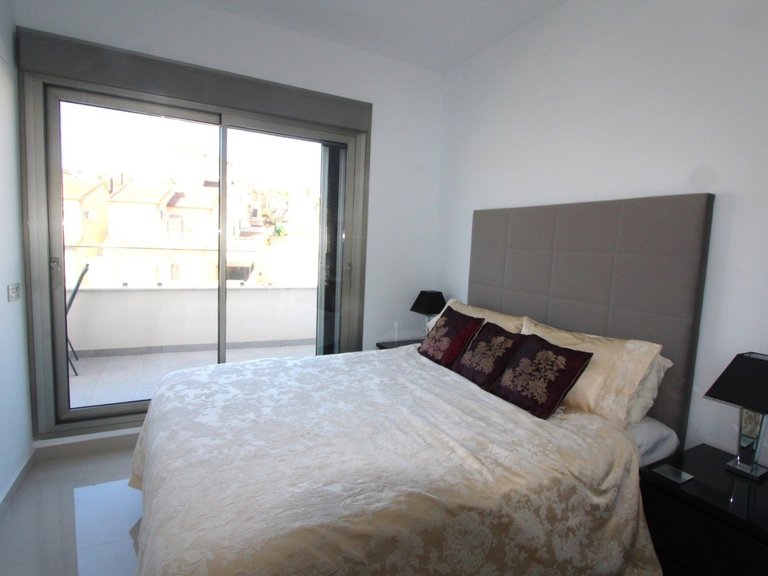 Villa for Sale in Costa Blanca Villamartin, Alicante 19