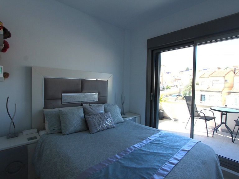 Villa for Sale in Costa Blanca Villamartin, Alicante 15