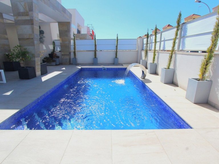 Villa for Sale in Costa Blanca Villamartin, Alicante 3