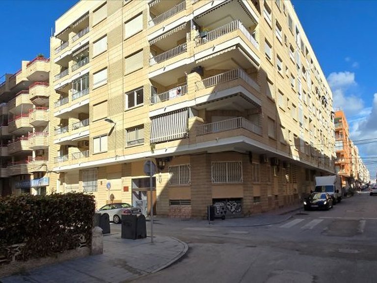 Apartment for Sale in Torrevieja, Alicante 10