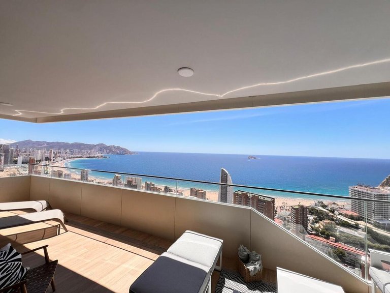 Apartment for Sale in Costa Blanca Benidorm, Alicante 15
