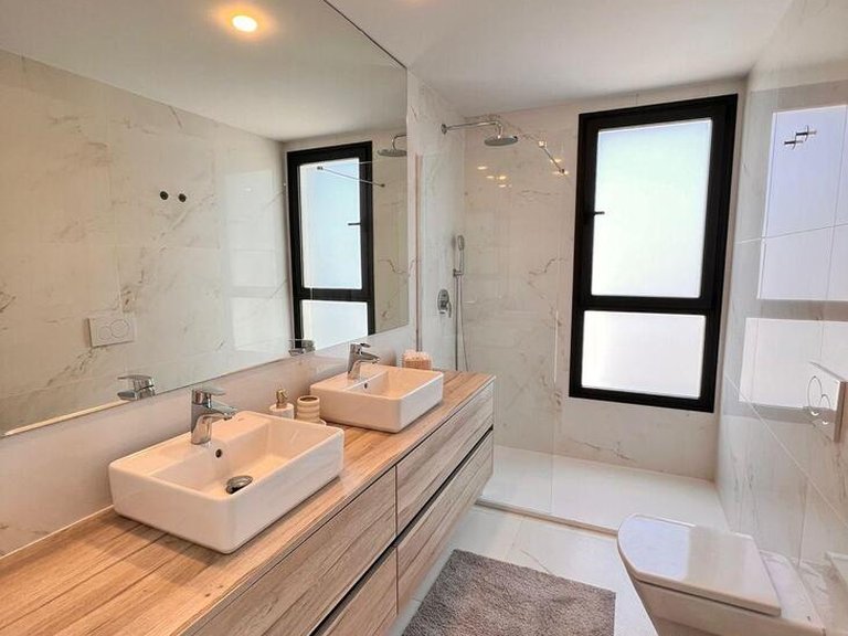 Apartment for Sale in Costa Blanca Benidorm, Alicante 24