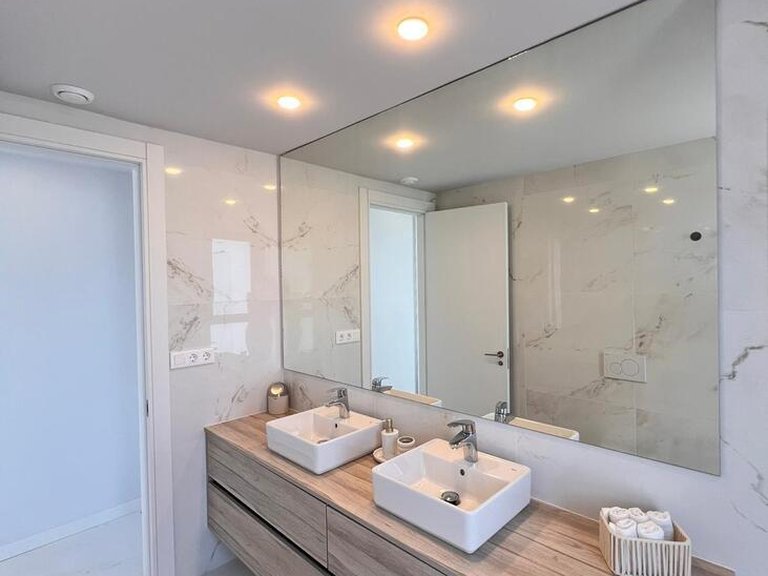 Apartment for Sale in Costa Blanca Benidorm, Alicante 27