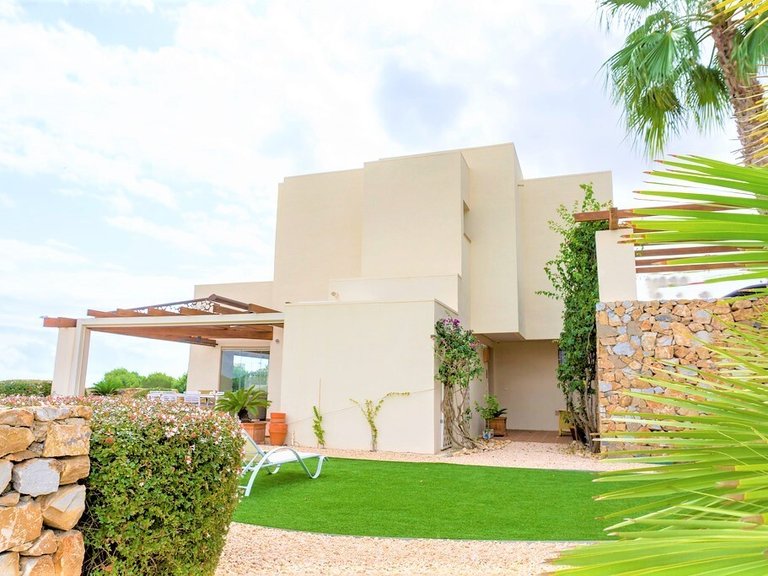 Villa for Sale in Costa Blanca Las Colinas Golf, Alicante 1