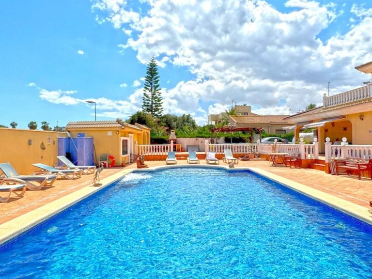 Villa for Sale in Costa Blanca Torrevieja, Alicante 13