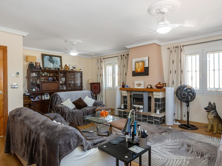 Villa for Sale in Costa Blanca Torrevieja, Alicante 17