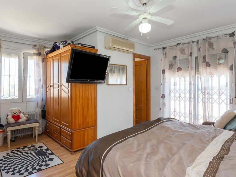 Villa for Sale in Costa Blanca Torrevieja, Alicante 39