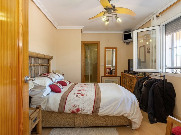 Villa for Sale in Costa Blanca Torrevieja, Alicante 26