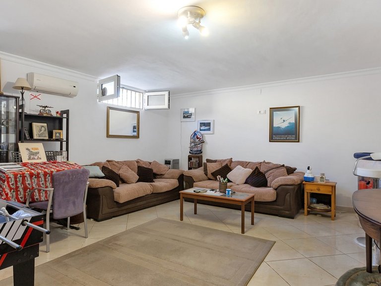 Villa for Sale in Costa Blanca Torrevieja, Alicante 35