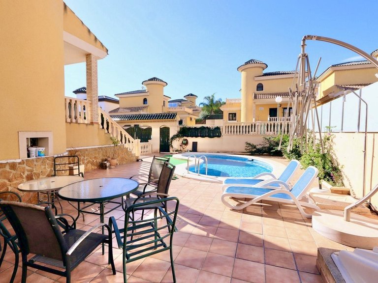 Town House for Sale in Costa Blanca Villamartin, Alicante 35