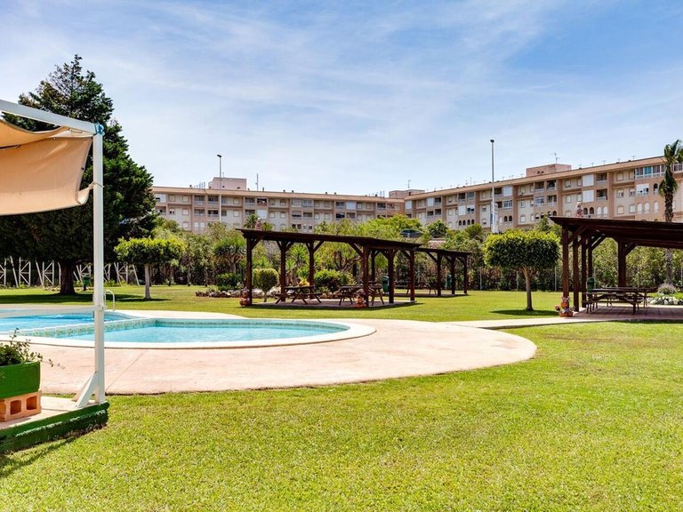 Villa for Sale in Torrevieja, Alicante 27