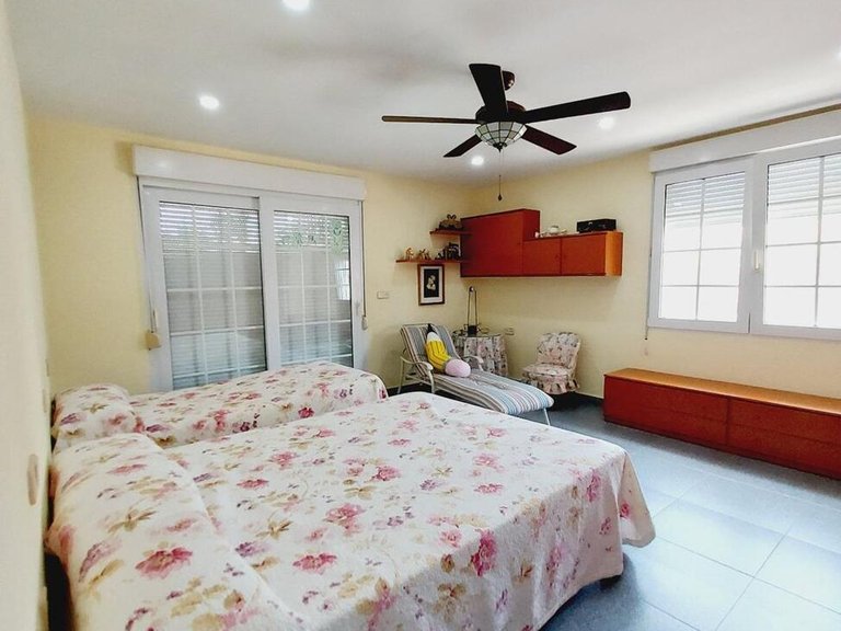 Villa for Sale in Costa Blanca Orihuela Costa, Alicante 41