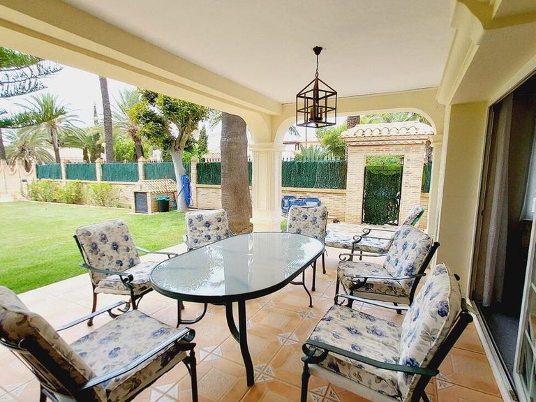Villa for Sale in Costa Blanca Orihuela Costa, Alicante 6
