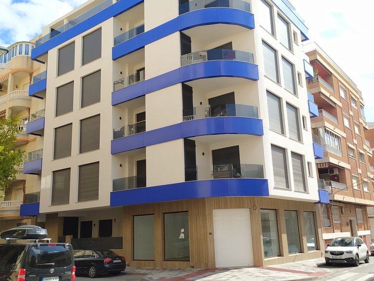 Apartment for Sale in Costa Blanca Torrevieja, Alicante 1