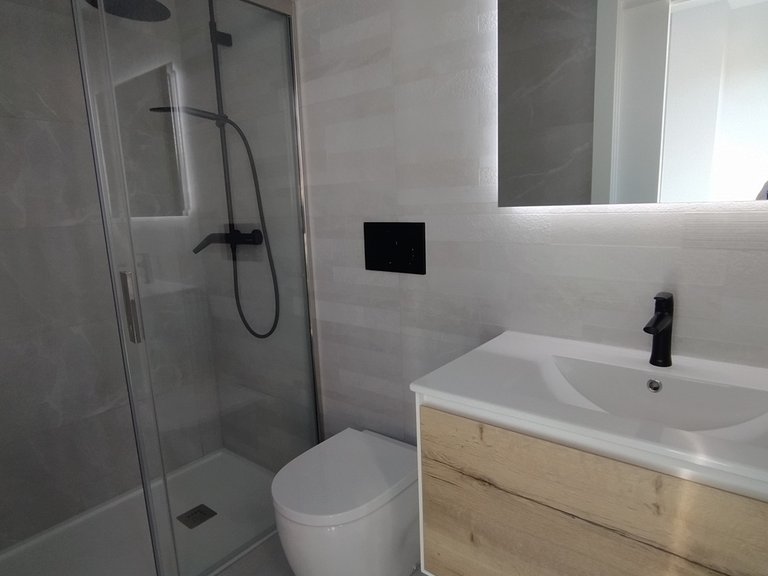 Apartment for Sale in Costa Blanca Torrevieja, Alicante 32