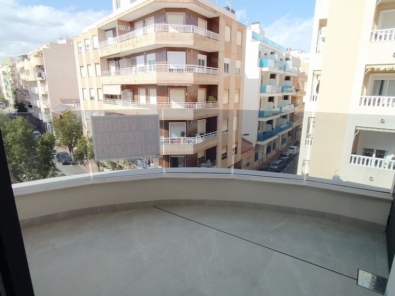 Apartment for Sale in Costa Blanca Torrevieja, Alicante 48