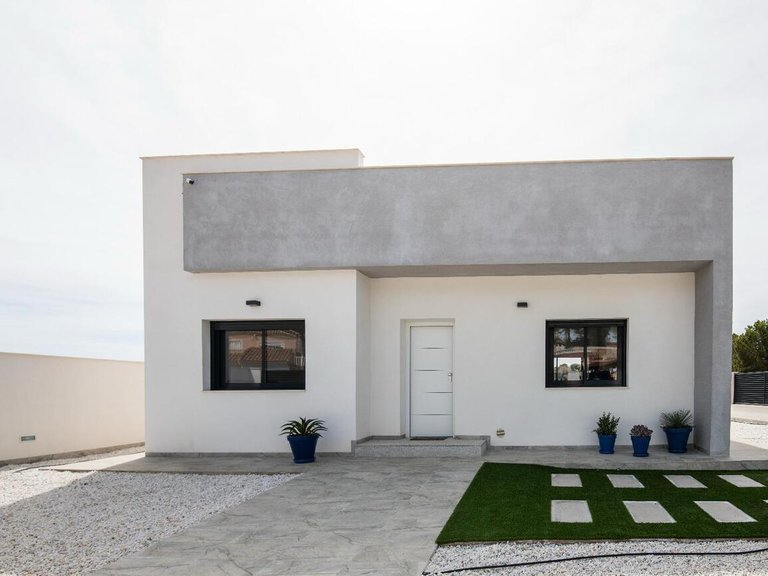 Villa for Sale in Inland Pinar De Campoverde, Alicante 4
