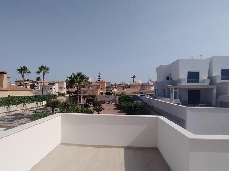Penthouse for Sale in Costa Blanca Torrevieja, Alicante 47
